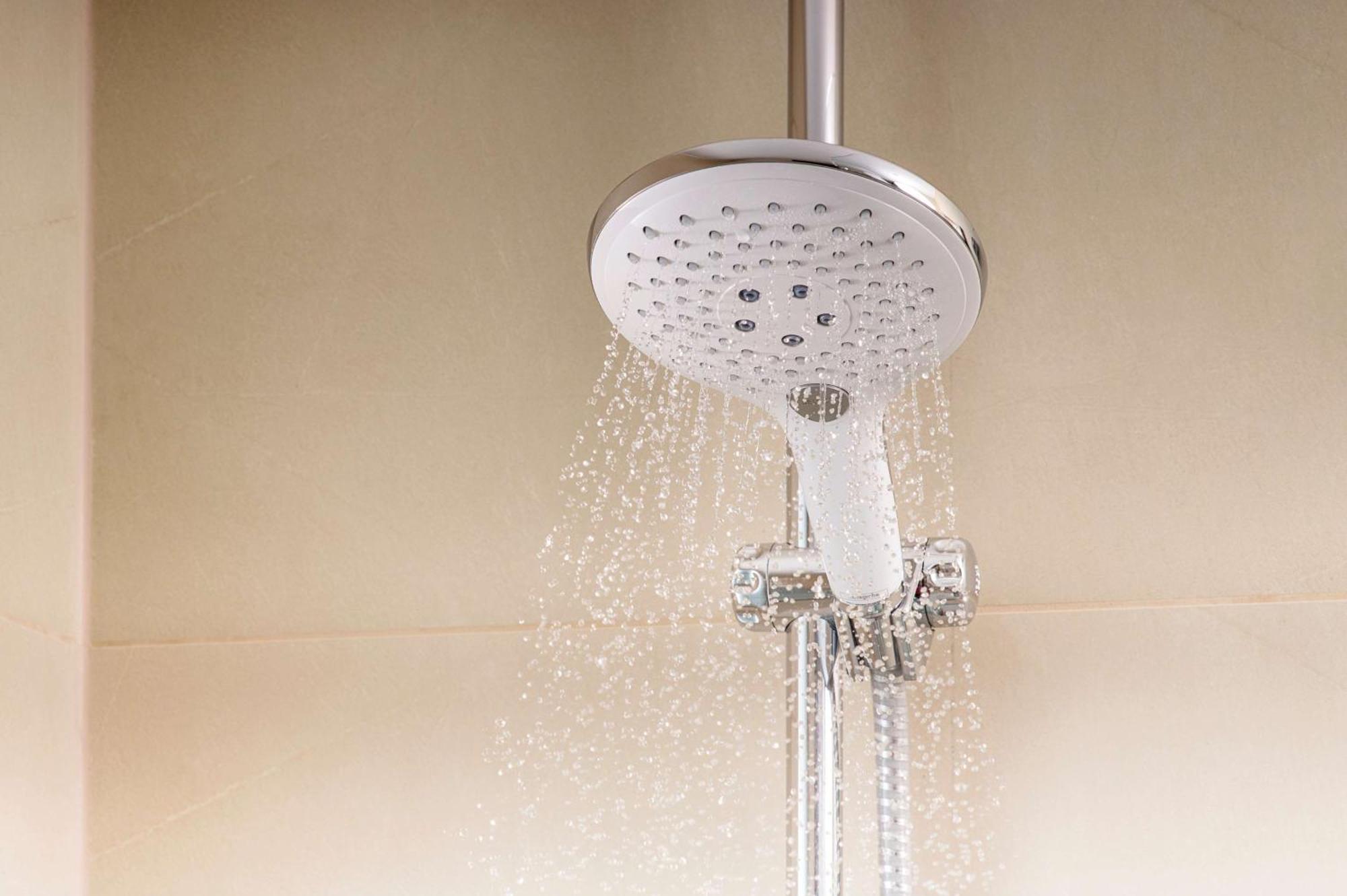 Hotel Nh Collection Bogota Andino Royal Zewnętrze zdjęcie A shower in operation