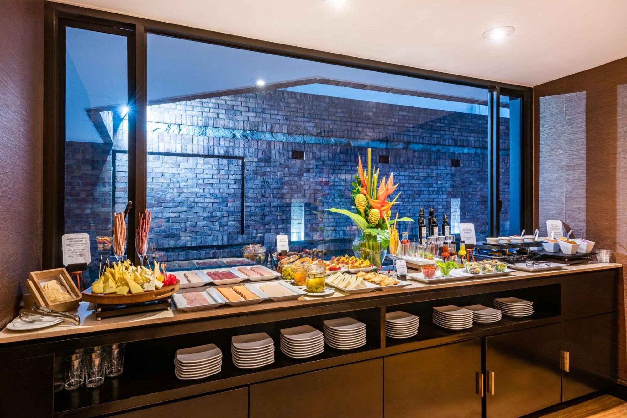 Hotel Nh Collection Bogota Andino Royal Zewnętrze zdjęcie The Club at Changi Airport
