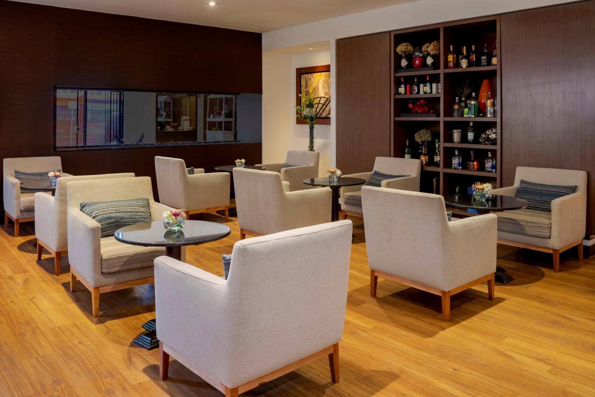 Hotel Nh Collection Bogota Andino Royal Zewnętrze zdjęcie The lounge at the airport